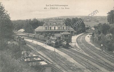 Carte postale ancienne La Gare — Figeac (Lot)