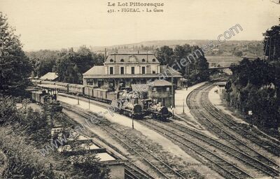 Carte postale ancienne La Gare — Figeac (Lot)