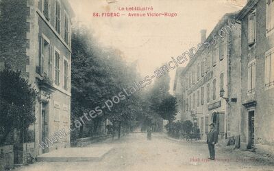 Carte postale ancienne Avenue Victor-Hugo — Figeac (Lot)