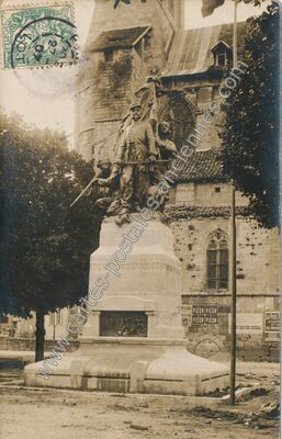 Carte postale ancienne VICTOIRE NATIONALE — Figeac (Lot)