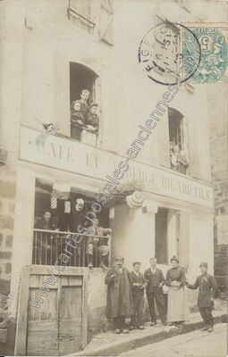 Carte postale ancienne Café et Auberge Ricard Fils — Figeac (Lot)