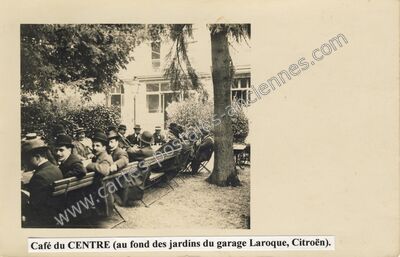 Carte postale ancienne Café du CENTRE (au fond des jardins du garage Laroque, Citroën) — Figeac (Lot)