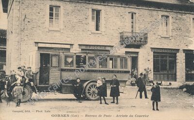 Carte postale ancienne Bureau de Poste - Arrivée du Courrier — Gorses (Lot)