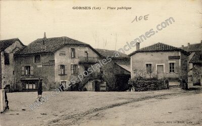Carte postale ancienne Place publique — Gorses (Lot)