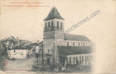Carte postale ancienne L'Eglise et la Place du Fort — Lacapelle-Marival (Lot)