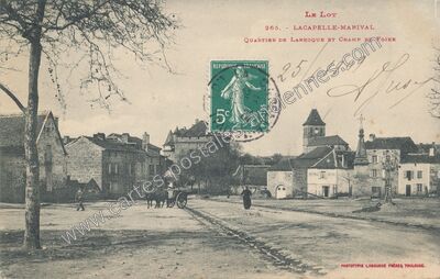 Carte postale ancienne Quartier de Larroque et Champ de Foire — Lacapelle-Marival (Lot)