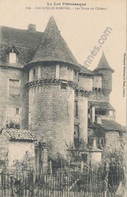 Carte postale ancienne Les Tours du Château — Lacapelle-Marival (Lot)