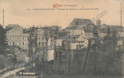 Carte postale ancienne Quartier du Couvent et de la vieille Chapelle — Lacapelle-Marival (Lot)