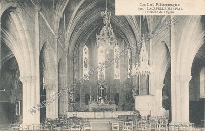 Carte postale ancienne Intérieur de l'Eglise — Lacapelle-Marival (Lot)