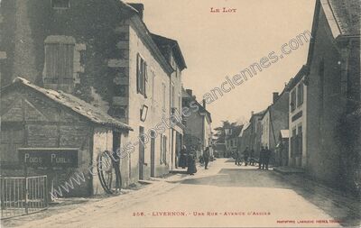 Carte postale ancienne Une Rue - Avenue D'Assier — Livernon (Lot)