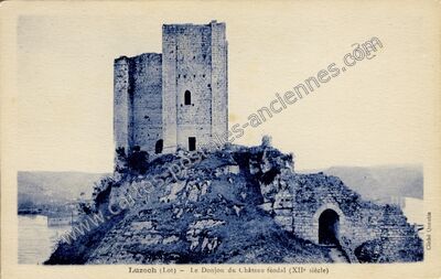 Carte postale ancienne Le Donjon du Château féodal (XIIe siècle) — Luzech (Lot)