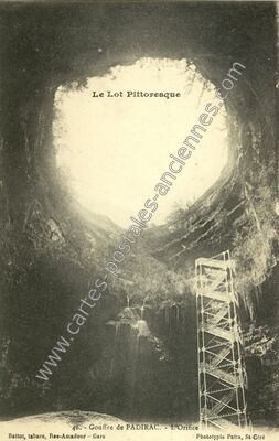 Carte postale ancienne Gouffre de Padirac — Padirac (Lot)
