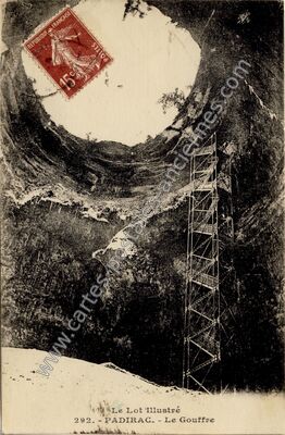 Carte postale ancienne Le Lot Illustré - Le Gouffre — Padirac (Lot)