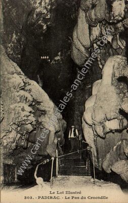 Carte postale ancienne Le Lot Illustré - Le Pas du Crocodile — Padirac (Lot)
