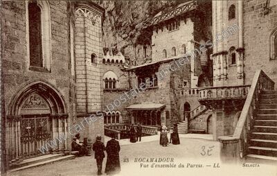 Carte postale ancienne Vue d'ensemble du Parvis — Rocamadour (Lot)