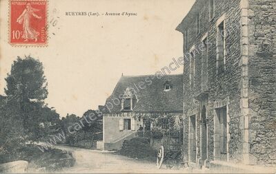 Carte postale ancienne Avenue d'Aynac — Rueyres (Lot)