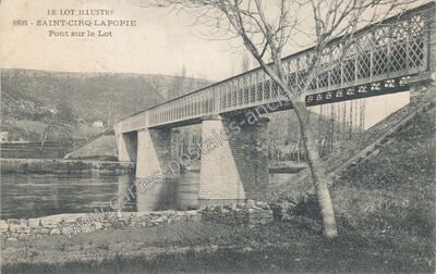 Carte postale ancienne Pont sur le Lot — Saint-Cirq-Lapopie (Lot)
