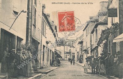 Carte postale ancienne Centre de la Ville — Salviac (Lot)