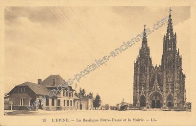 Carte postale ancienne La Basilique Notre-Dame et la Mairie — L'Épine (Marne)