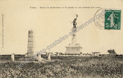 Carte postale ancienne Statue de Kellermann et Pyramide où est renfermé son cœur — Valmy (Marne)