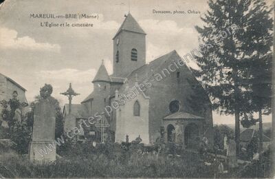 Carte postale ancienne L'Église et le cimetière — Mareuil-en-Brie (Marne)