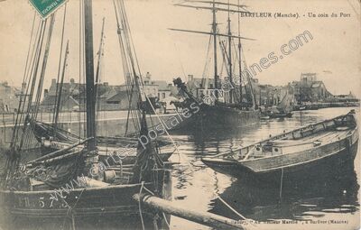 Carte postale ancienne Un coin du Port — Barfleur (Manche)