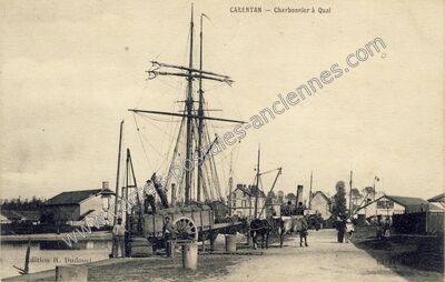 Carte postale ancienne Charbonnier à Quai — Carentan (Manche)