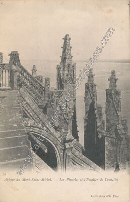 Carte postale ancienne Les Pinacles et l'Escalier de Dentelles — Le Mont-Saint-Michel (Manche)