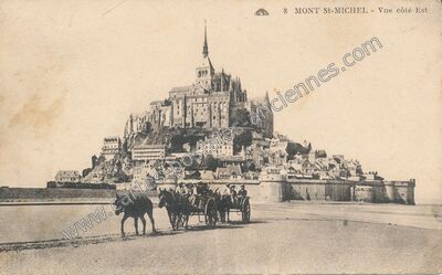 Carte postale ancienne Vue côté Est — Le Mont-Saint-Michel (Manche)