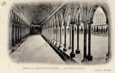 Carte postale ancienne Les Galeries du Cloitre — Le Mont-Saint-Michel (Manche)