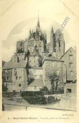 Carte postale ancienne Vue Est, prise des Remparts — Le Mont-Saint-Michel (Manche)