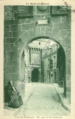 Carte postale ancienne Porte du Boulevard — Le Mont-Saint-Michel (Manche)