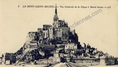 Carte postale ancienne Vue Générale de la Digue à Marée haute — Le Mont-Saint-Michel (Manche)