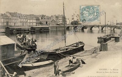 Carte postale ancienne La Maine devant le Pont du Centre — Angers (Maine-et-Loire)