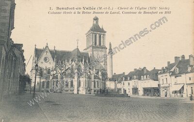 Carte postale ancienne Colonne élevée à la Reine Jeanne de Laval, Comtesse de Beaufort en 1842 — Beaufort-en-Vallée (Maine-et-Loire)