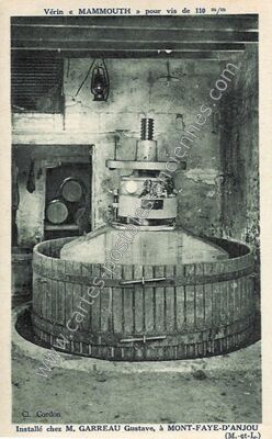 Carte postale ancienne Vérin « MAMMOUTH » pour vis de 110 m/m — Faye-d'Anjou (Maine-et-Loire)