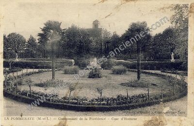 Carte postale ancienne Communauté de la Providence — Cour d'Honneur — La Pommeraye (Maine-et-Loire)