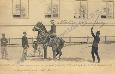 Carte postale ancienne Emploi du sauteur dans les piliers — Saumur (Maine-et-Loire)