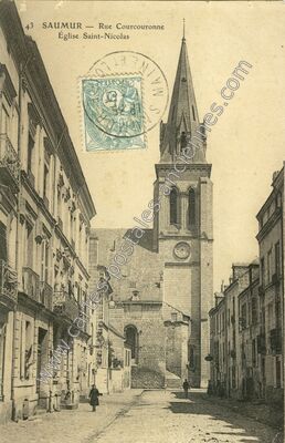 Carte postale ancienne Rue Courcouronne Église Saint-Nicolas — Saumur (Maine-et-Loire)