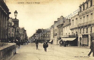 Carte postale ancienne Place de la Bilange — Saumur (Maine-et-Loire)