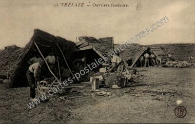 Carte postale ancienne Ouvriers fendeurs — Trélazé (Maine-et-Loire)