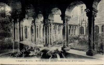 Carte postale ancienne MUSÉE ST-JEAN (Ancien Cloître des XII et XVIe siècles) — Angers (Maine-et-Loire)