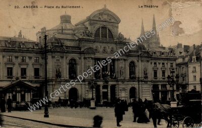 Carte postale ancienne Place du Ralliement. Le Théâtre — Angers (Maine-et-Loire)