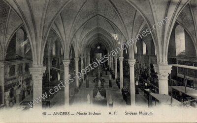 Carte postale ancienne Musée St-Jean — Angers (Maine-et-Loire)
