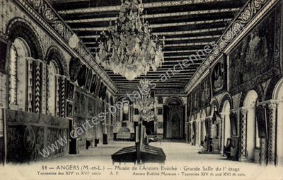 Carte postale ancienne Musée de l'Ancien Evêché - Grande Salle du 1er étage — Angers (Maine-et-Loire)
