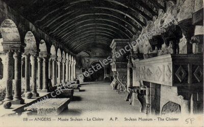Carte postale ancienne Musée St-Jean - Le Cloître — Angers (Maine-et-Loire)