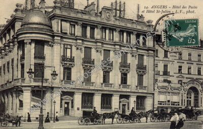 Carte postale ancienne Hôtel des Postes et Hôtel St-Julien — Angers (Maine-et-Loire)