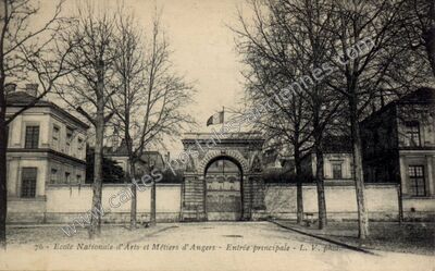 Carte postale ancienne Ecole Nationale d'Arts et Métiers - Entrée principale — Angers (Maine-et-Loire)