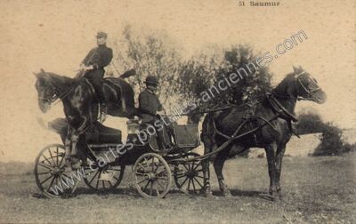 Carte postale ancienne Ecole de Cavalerie — Saumur (Maine-et-Loire)