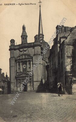 Carte postale ancienne Eglise Saint-Pierre — Saumur (Maine-et-Loire)